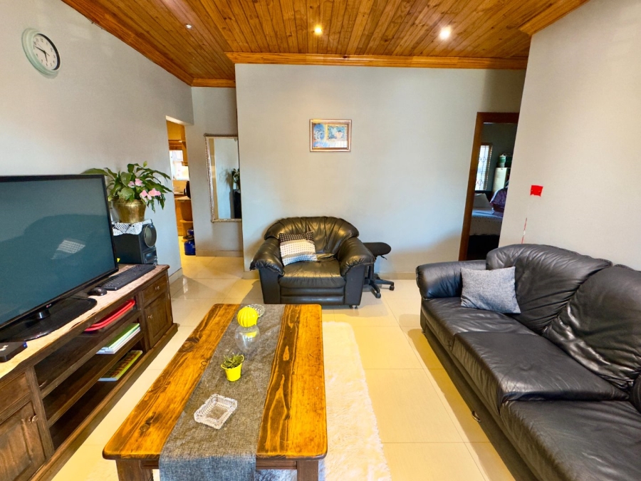  Bedroom Property for Sale in Steenberg Western Cape
